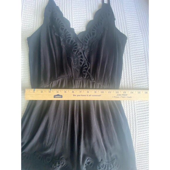 Xhiliration cute black fancy flowing lace trim summer romper medium loose fit - Picture 4 of 9